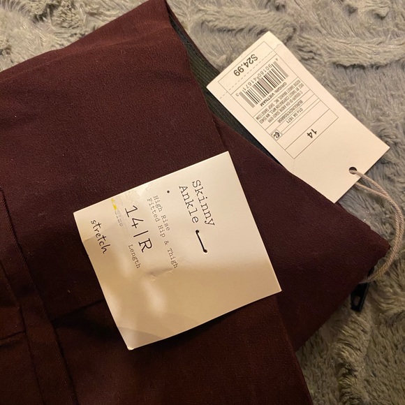 NWT High-Rise Skinny Ankle Pants Burgundy Stretch - Picture 6 of 8